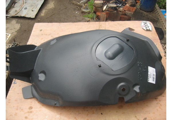 Підкрилок передній лівий, передня частина Renault Kangoo II, 8200426494